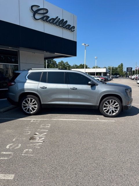 2025 GMC Acadia Denali
