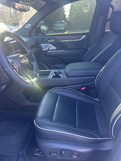 2025 GMC Acadia Denali