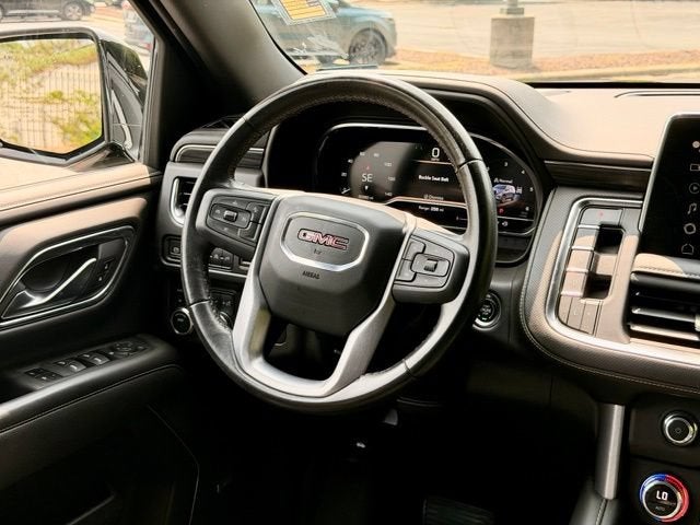 2022 GMC Yukon XL SLT
