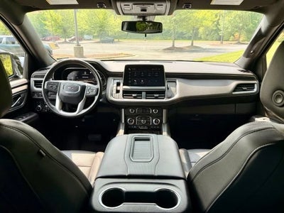 2022 GMC Yukon XL SLT