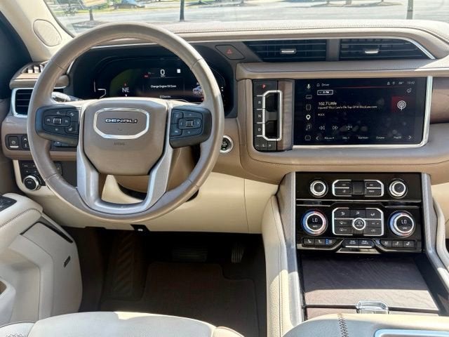 2023 GMC Yukon XL Denali