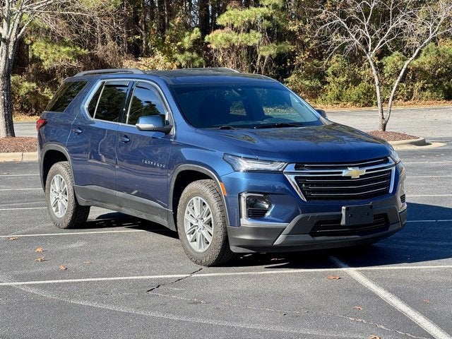 2023 Chevrolet Traverse LT Cloth