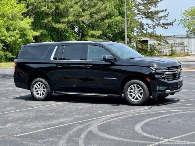 2024 Chevrolet Suburban LT