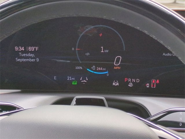 2026 Cadillac VISTIQ Luxury