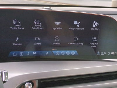 2026 Cadillac VISTIQ Luxury