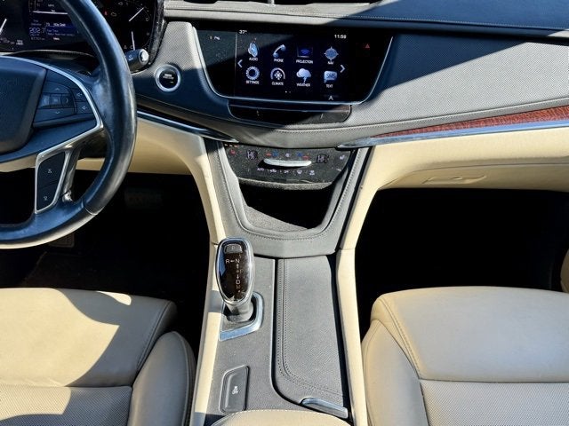 2017 Cadillac XT5 Luxury FWD