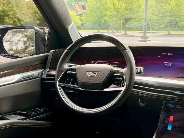 2025 Cadillac Escalade Sport Platinum