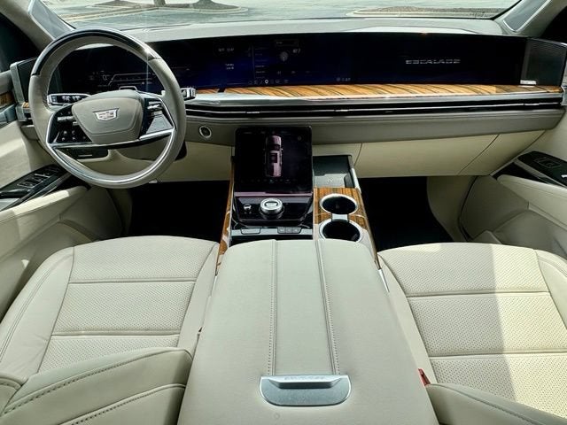 2025 Cadillac Escalade Sport Platinum