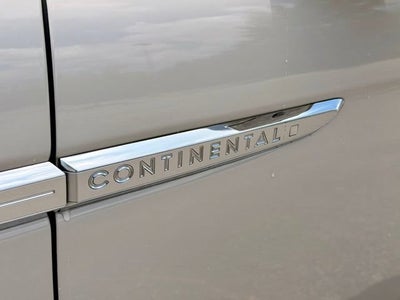 2019 Lincoln Continental Select
