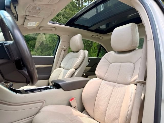 2019 Lincoln Continental Select