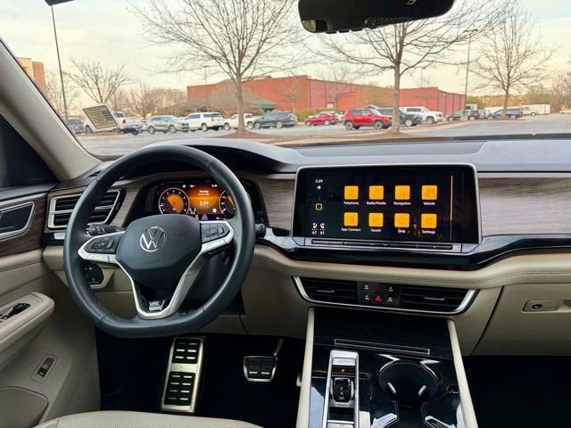 2025 Volkswagen Atlas 2.0T SEL Premium R-Line