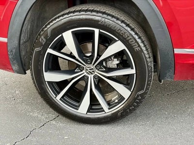 2025 Volkswagen Atlas 2.0T SEL Premium R-Line