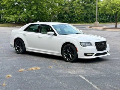 2023 Chrysler 300 Touring L