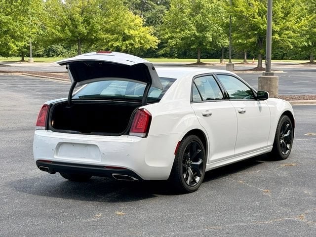 2023 Chrysler 300 Touring L