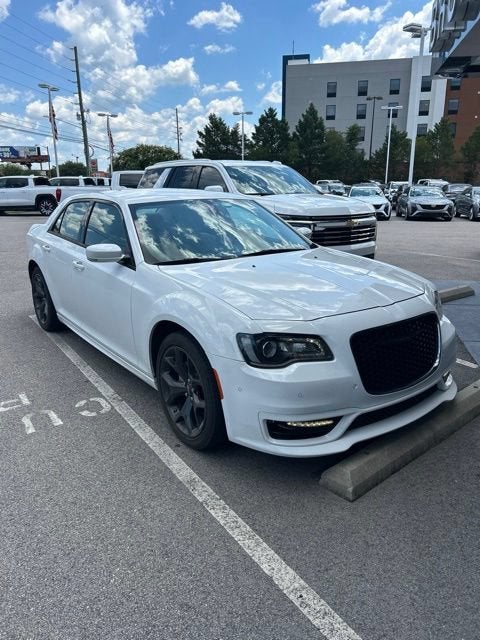 2023 Chrysler 300 Touring L