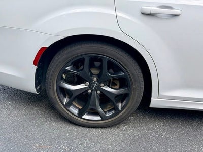 2023 Chrysler 300 Touring L