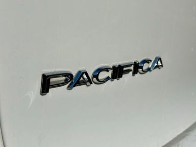 2023 Chrysler PACIFICA Base
