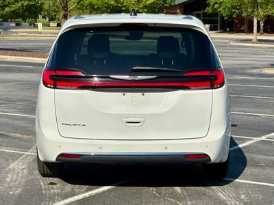 2023 Chrysler PACIFICA Base