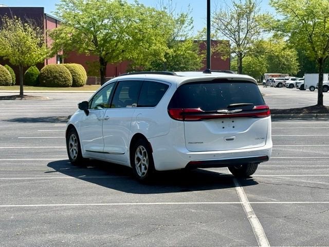 2023 Chrysler PACIFICA Base