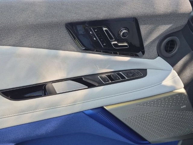2027 Cadillac OPTIQ Luxury