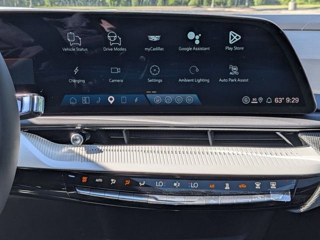 2026 Cadillac OPTIQ Premium Luxury