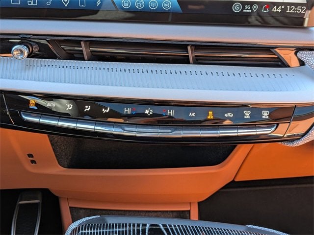 2026 Cadillac OPTIQ Premium Luxury