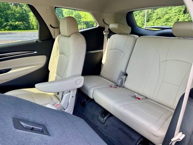 2020 Buick Enclave Essence