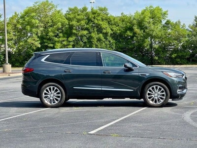 2020 Buick Enclave Essence