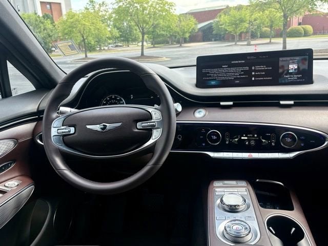 2024 Genesis GV70 2.5T