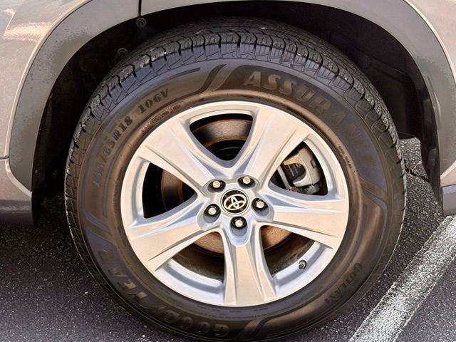 2021 Toyota Highlander L