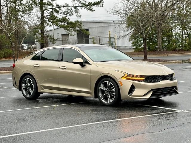 2022 Kia K5 EX