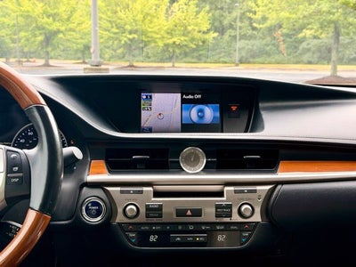 2013 Lexus ES 300h Hybrid