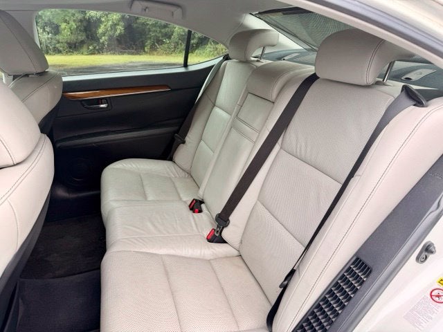 2013 Lexus ES 300h Hybrid