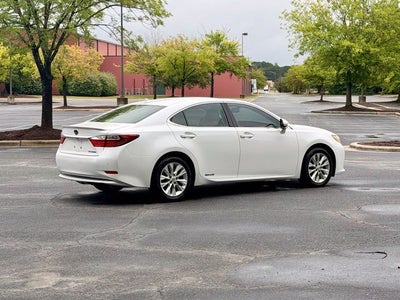 2013 Lexus ES 300h Hybrid