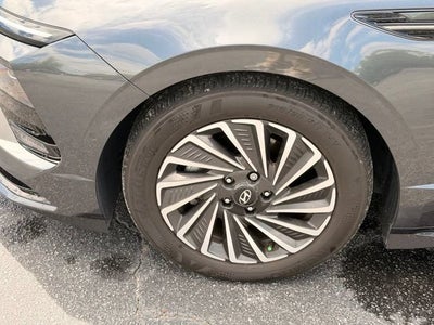 2024 Hyundai Sonata Hybrid Limited