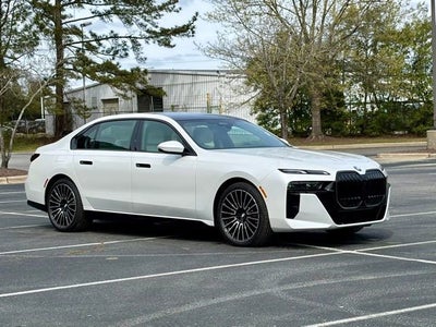 2025 BMW 7 Series 740i