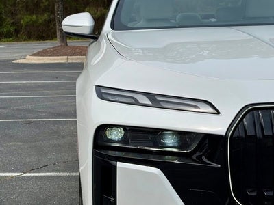 2025 BMW 7 Series 740i