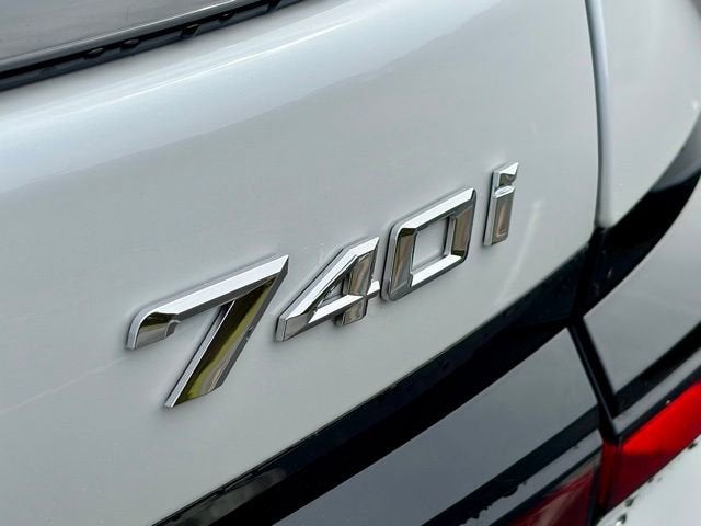 2025 BMW 7 Series 740i