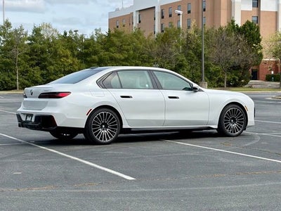 2025 BMW 7 Series 740i