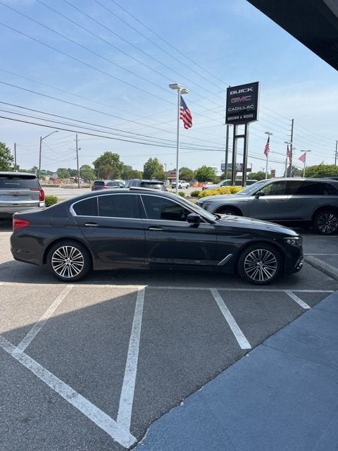 2018 BMW 5 Series 530i