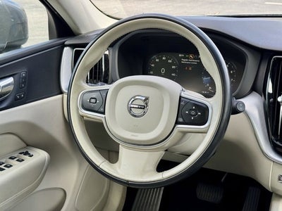 2020 Volvo XC60 Momentum